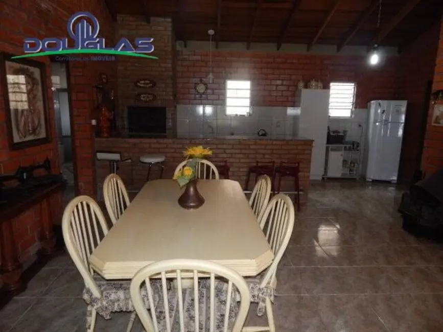 Casa com 2 quartos à venda, 150m2 em Viamao - RS - imagem 6 Foto 6 de Casa com 2 quartos à venda, 150m2 em Viamao - RS