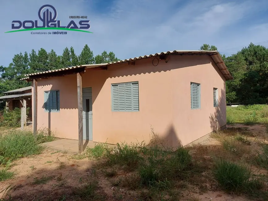 Foto 2 de Casa com 2 quartos à venda, 450m2 em Viamao - RS