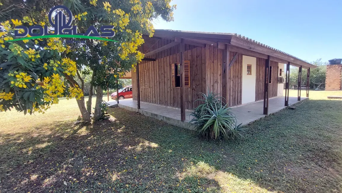 Foto 3 de Casa com 2 quartos à venda, 1000m2 em Viamao - RS