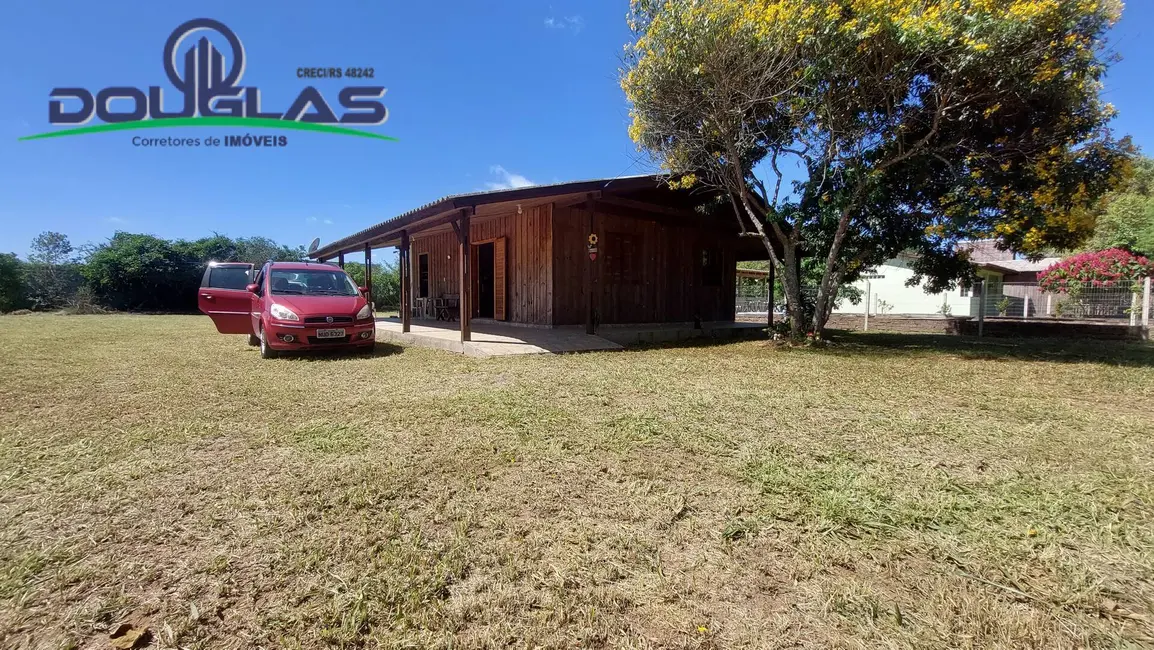 Foto 2 de Casa com 2 quartos à venda, 1000m2 em Viamao - RS