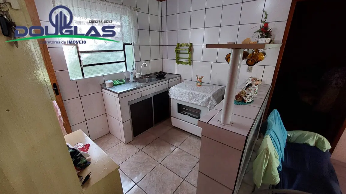 Casa com 2 quartos à venda, 3240m2 em Viamao - RS - imagem 6 Foto 6 de Casa com 2 quartos à venda, 3240m2 em Viamao - RS