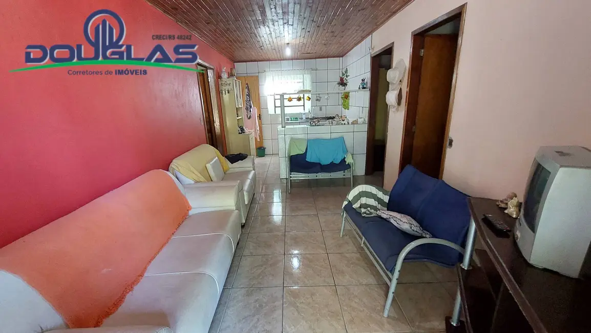 Casa com 2 quartos à venda, 3240m2 em Viamao - RS - imagem 4 Foto 4 de Casa com 2 quartos à venda, 3240m2 em Viamao - RS