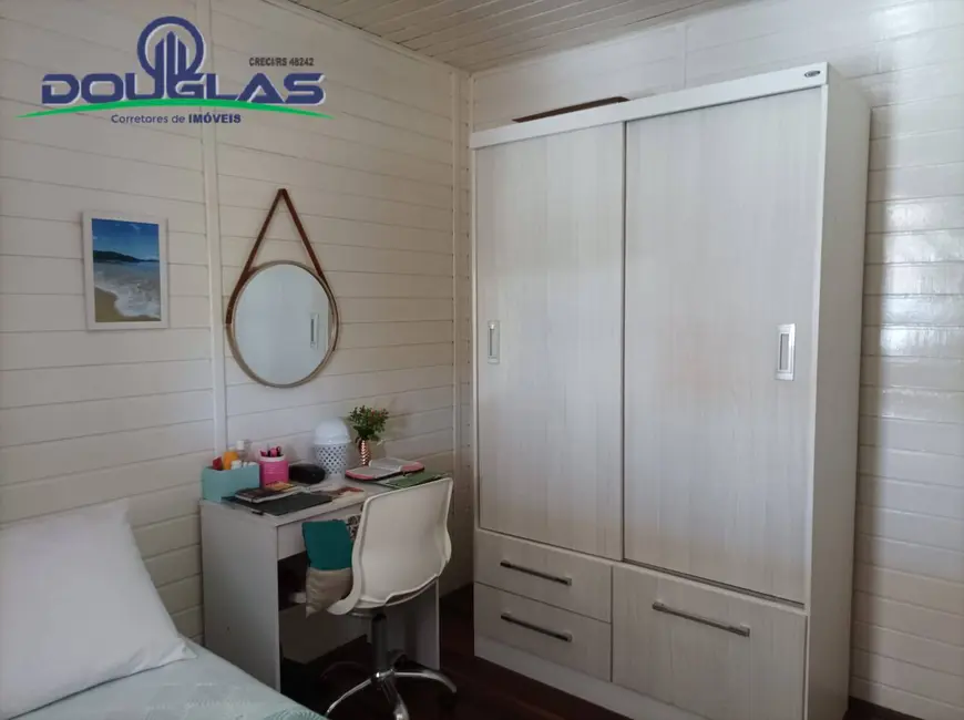 Casa com 2 quartos à venda, 550m2 em Viamao - RS - imagem 9 Foto 9 de Casa com 2 quartos à venda, 550m2 em Viamao - RS