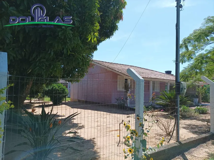 Casa com 2 quartos à venda, 550m2 em Viamao - RS - imagem 3 Foto 3 de Casa com 2 quartos à venda, 550m2 em Viamao - RS