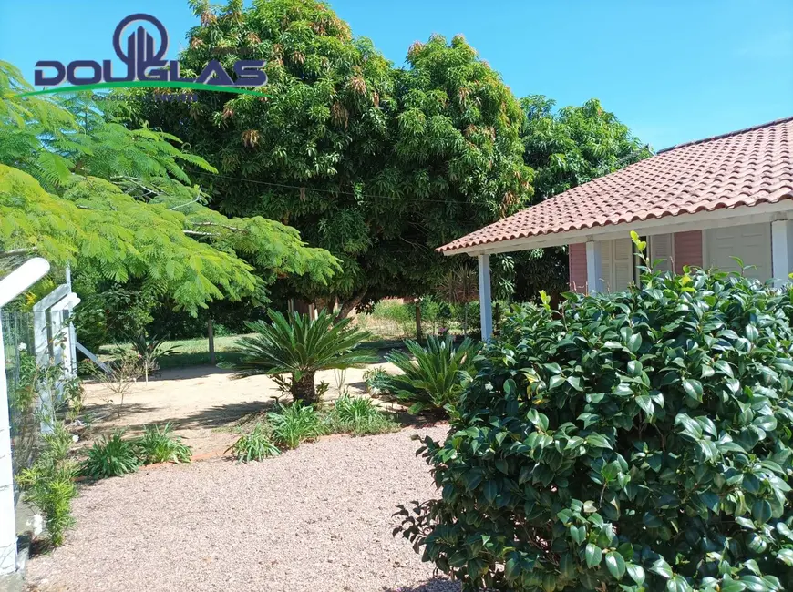 Casa com 2 quartos à venda, 550m2 em Viamao - RS - imagem 1 Foto 1 de Casa com 2 quartos à venda, 550m2 em Viamao - RS