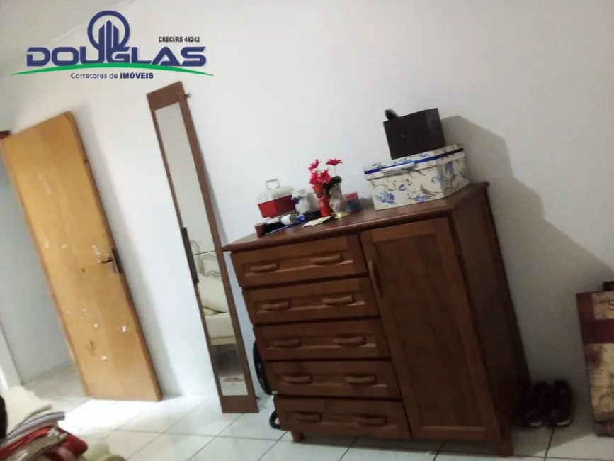 Casa com 4 quartos à venda, 600m2 em Viamao - RS - imagem 9 Foto 9 de Casa com 4 quartos à venda, 600m2 em Viamao - RS