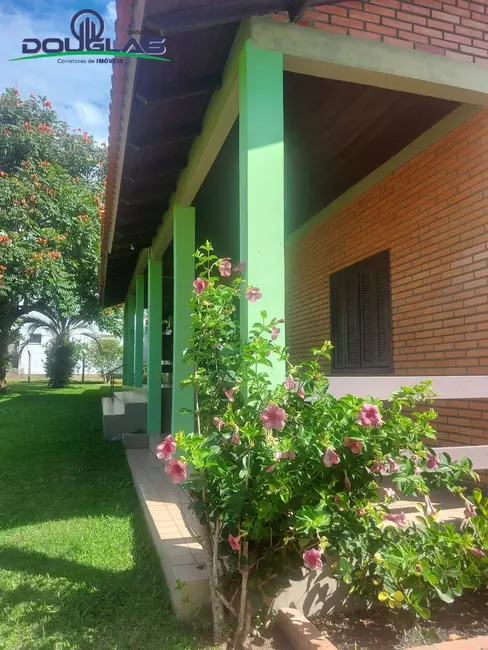 Casa com 5 quartos à venda em Viamao - RS - imagem 3 Foto 3 de Casa com 5 quartos à venda em Viamao - RS