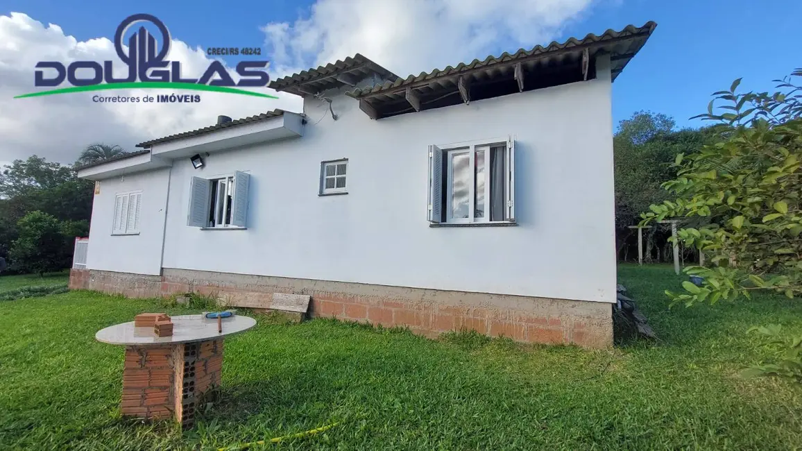 Foto 3 de Casa com 2 quartos à venda, 1500m2 em Viamao - RS