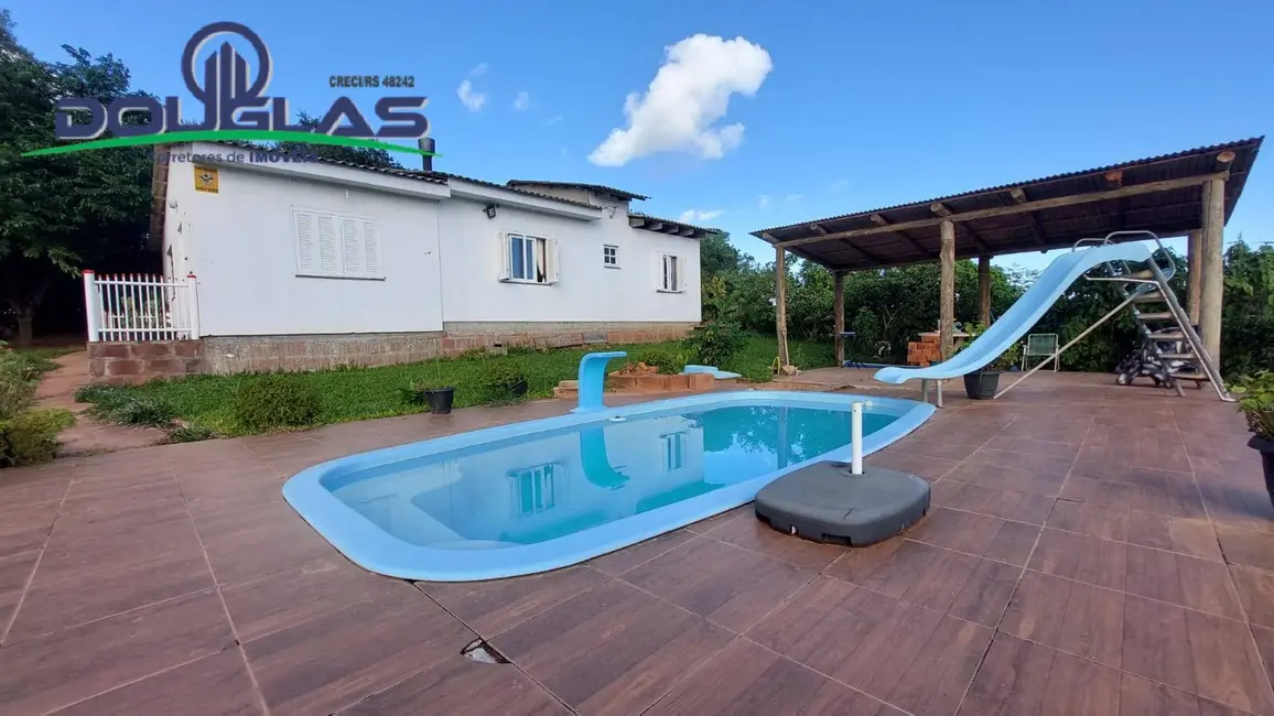 Foto 2 de Casa com 2 quartos à venda, 1500m2 em Viamao - RS