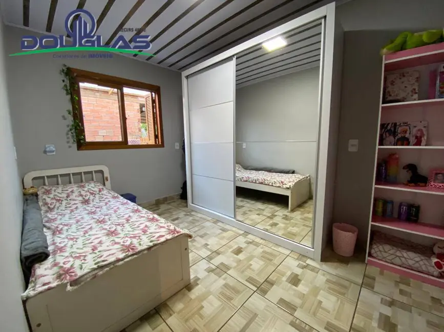 Foto 4 de Casa com 3 quartos à venda, 784m2 em Viamao - RS