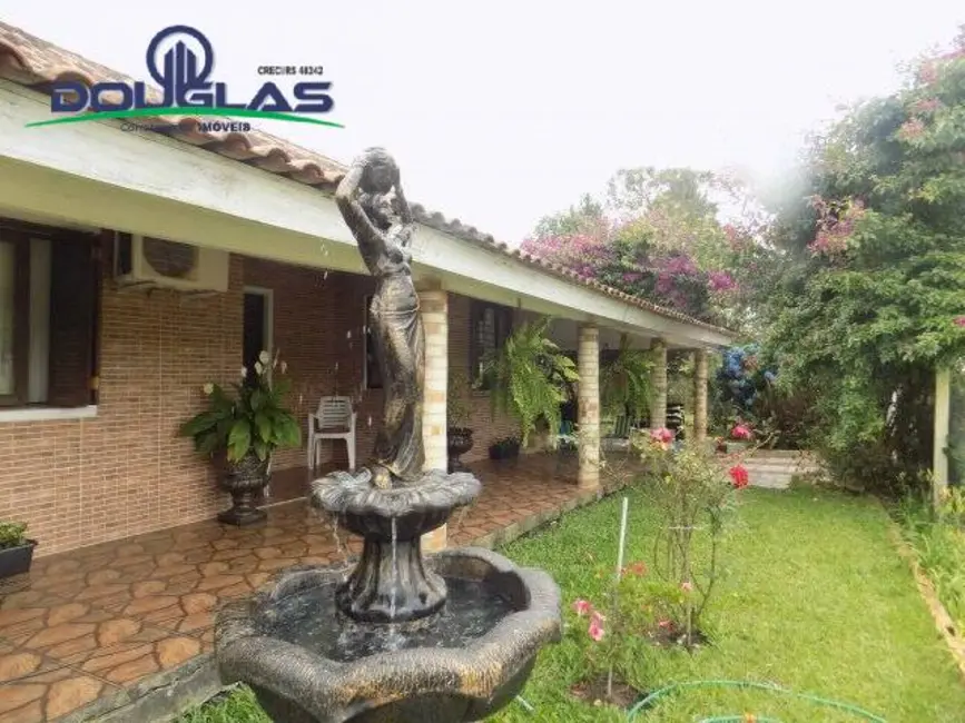 Foto 1 de Casa com 5 quartos à venda, 1200m2 em Viamao - RS