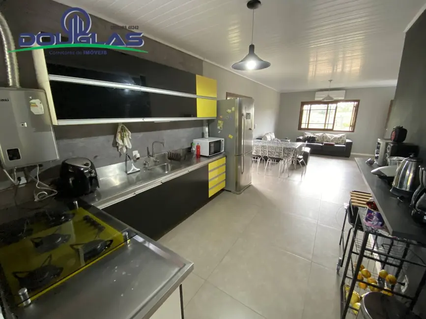 Casa à venda em Viamao - RS - imagem 5 Foto 5 de Casa à venda em Viamao - RS