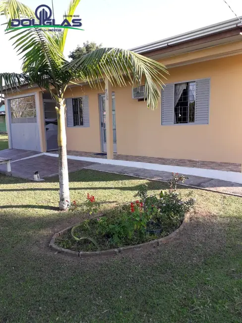 Foto 1 de Casa com 3 quartos à venda, 490m2 em Viamao - RS