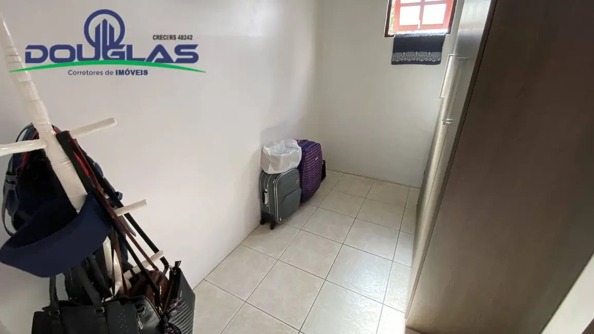 Foto 15 de Casa à venda em Viamao - RS