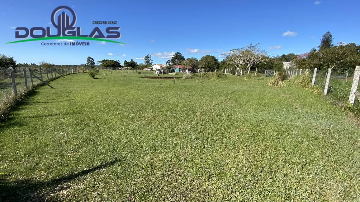 Casa com 2 quartos à venda, 660m2 em Viamao - RS - imagem 3 Foto 3 de Casa com 2 quartos à venda, 660m2 em Viamao - RS