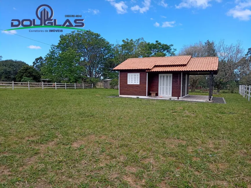 Casa com 2 quartos à venda, 1200m2 em Viamao - RS - imagem 1 Foto 1 de Casa com 2 quartos à venda, 1200m2 em Viamao - RS