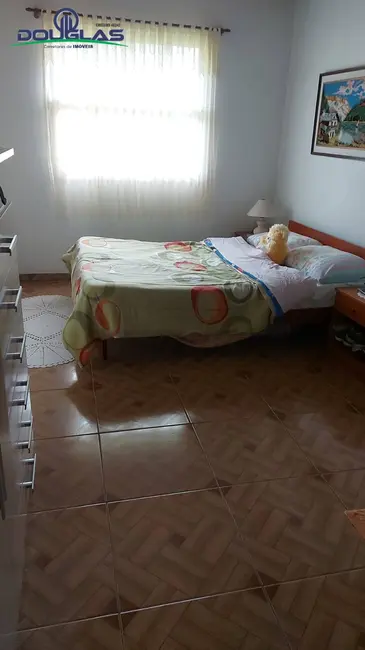 Casa com 3 quartos à venda, 945m2 em Viamao - RS - imagem 4 Foto 4 de Casa com 3 quartos à venda, 945m2 em Viamao - RS