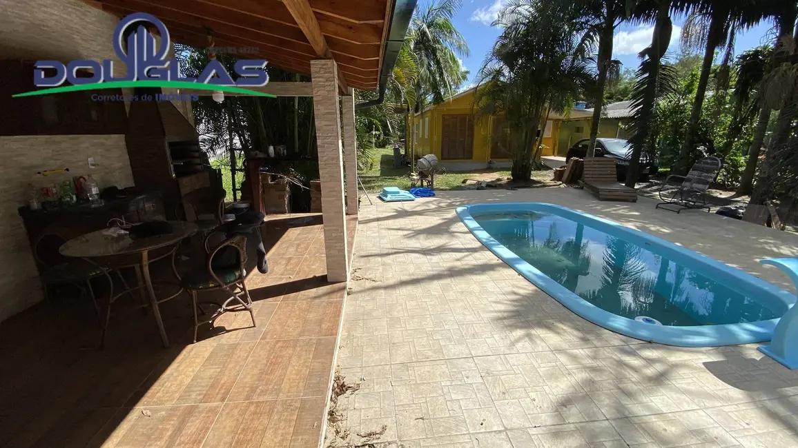 Foto 2 de Casa com 2 quartos à venda, 420m2 em Viamao - RS