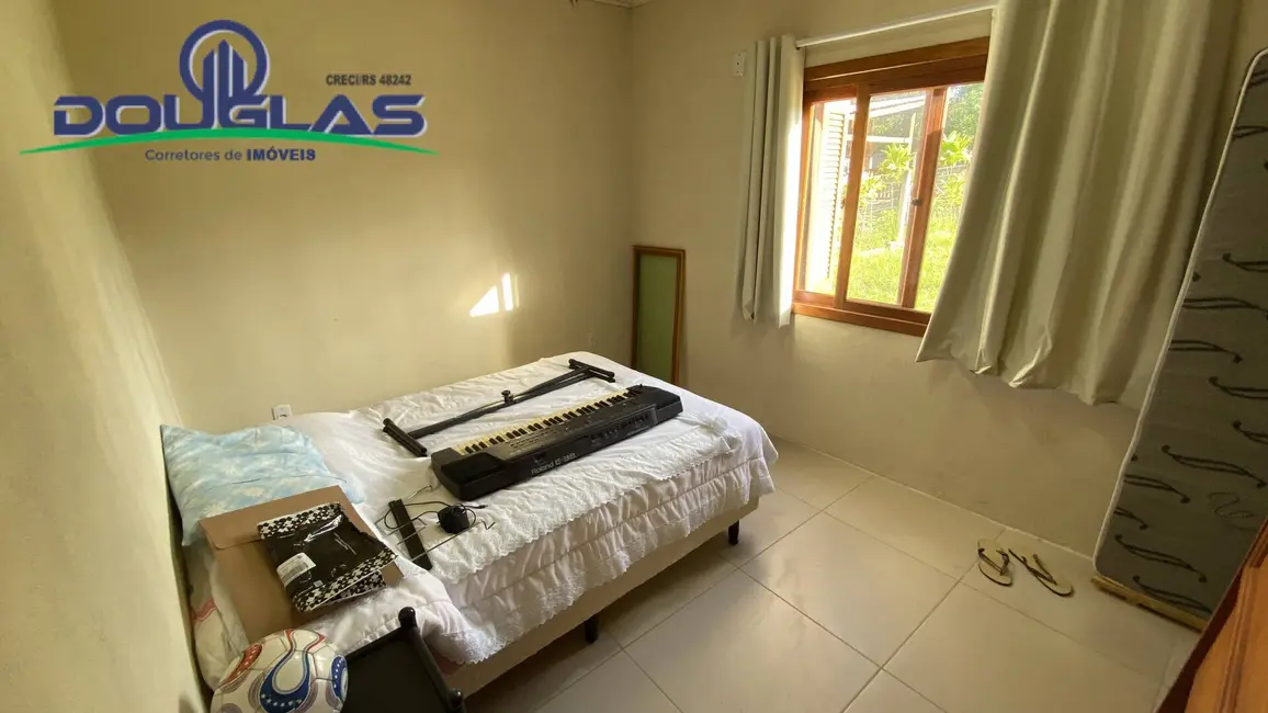 Foto 9 de Casa à venda, 900m2 em Viamao - RS