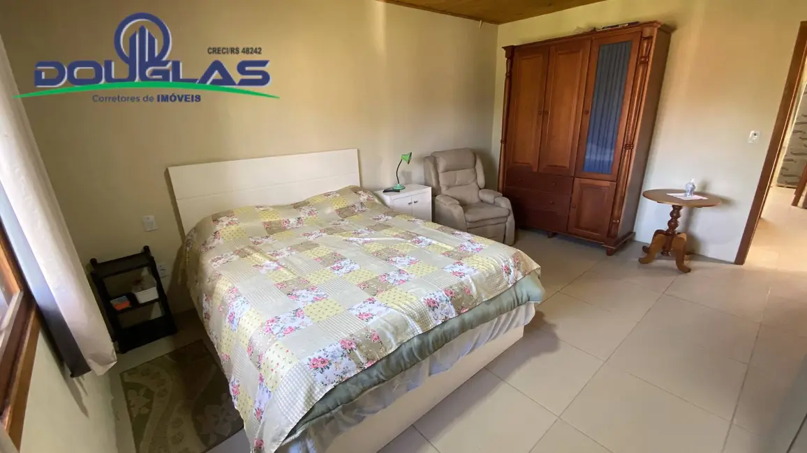 Foto 10 de Casa à venda, 900m2 em Viamao - RS