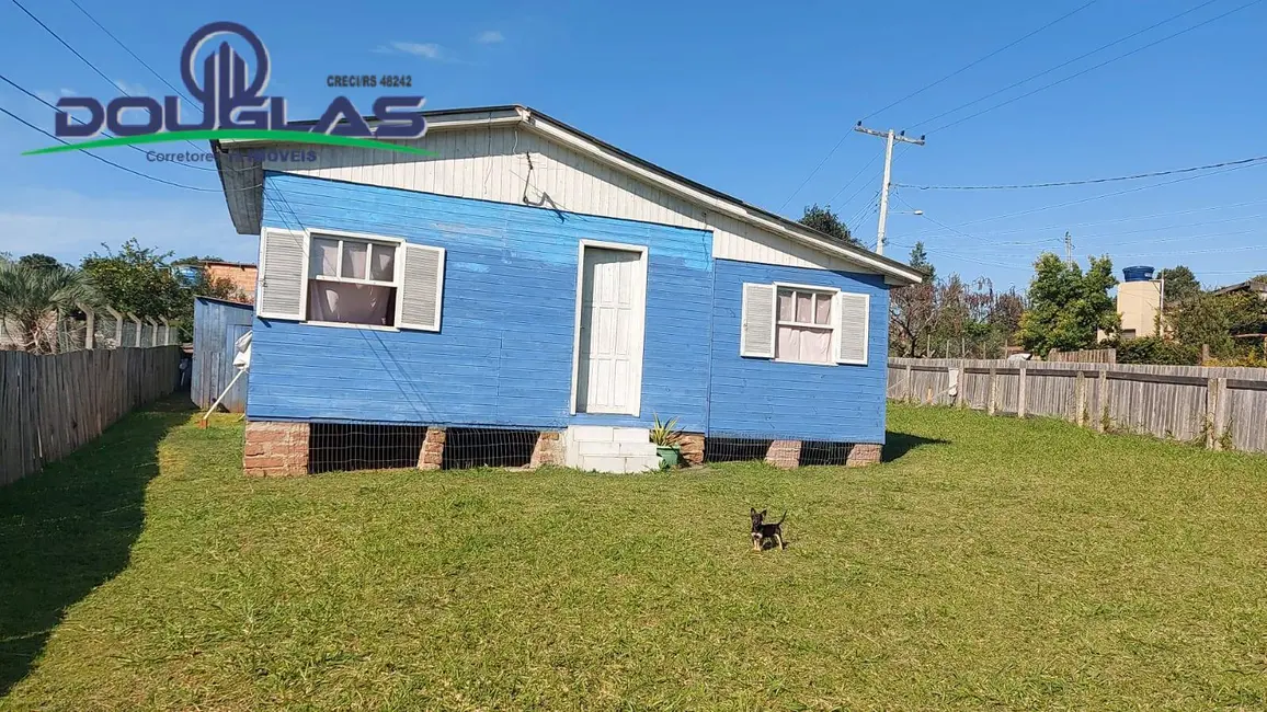 Foto 2 de Casa com 2 quartos à venda, 600m2 em Viamao - RS