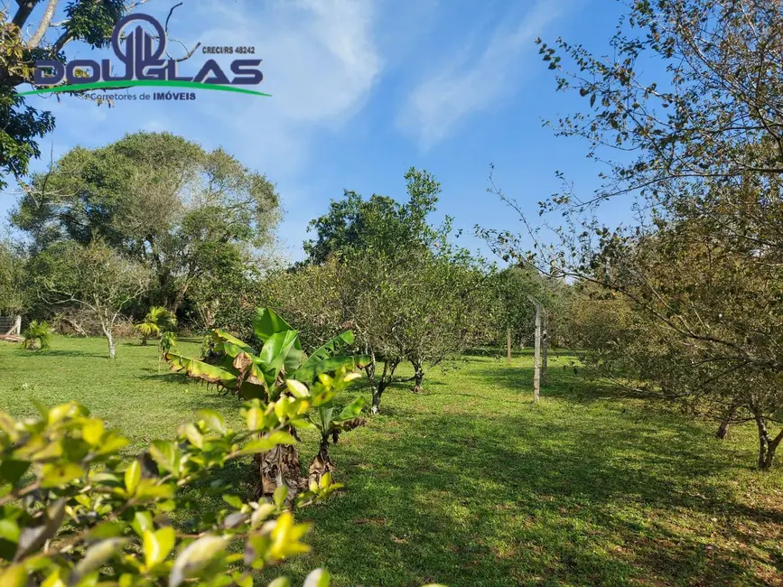 Foto 5 de Terreno / Lote à venda, 595m2 em Viamao - RS