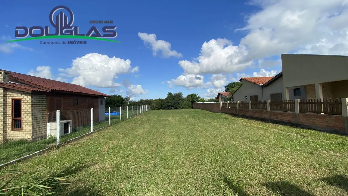 Foto 2 de Terreno / Lote à venda em Viamao - RS