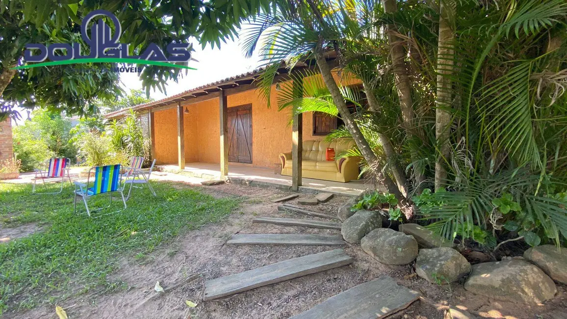 Casa com 2 quartos à venda em Viamao - RS - imagem 1 Foto 1 de Casa com 2 quartos à venda em Viamao - RS