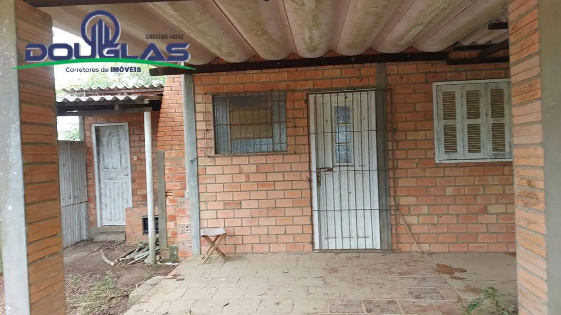 Foto 2 de Casa com 2 quartos à venda, 1200m2 em Viamao - RS