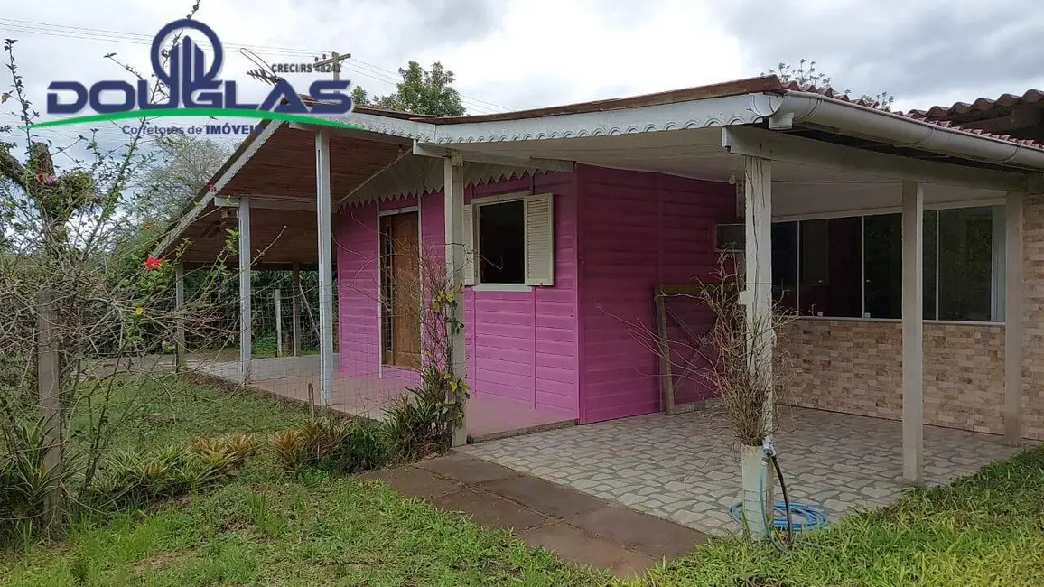 Foto 2 de Casa com 2 quartos à venda, 575m2 em Viamao - RS