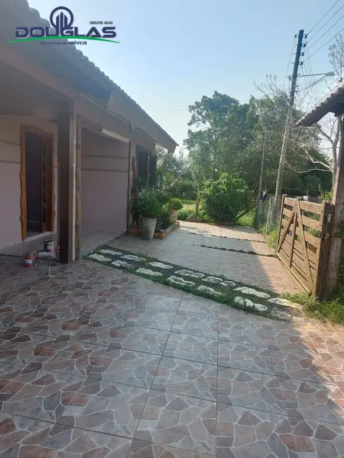 Casa com 3 quartos à venda em Viamao - RS - imagem 3 Foto 3 de Casa com 3 quartos à venda em Viamao - RS