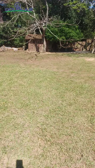 Foto 1 de Terreno / Lote à venda, 450m2 em Viamao - RS