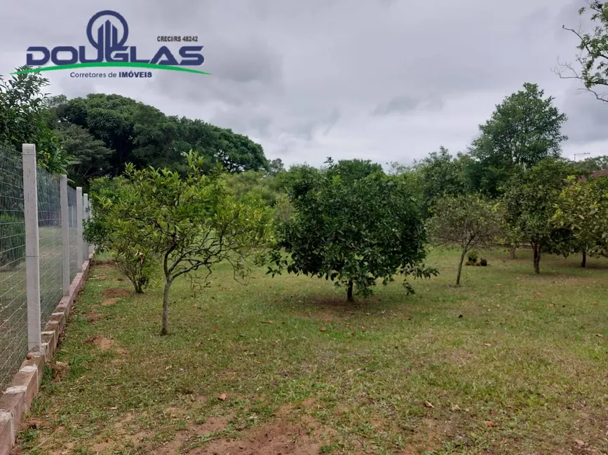 Foto 1 de Terreno / Lote à venda em Viamao - RS