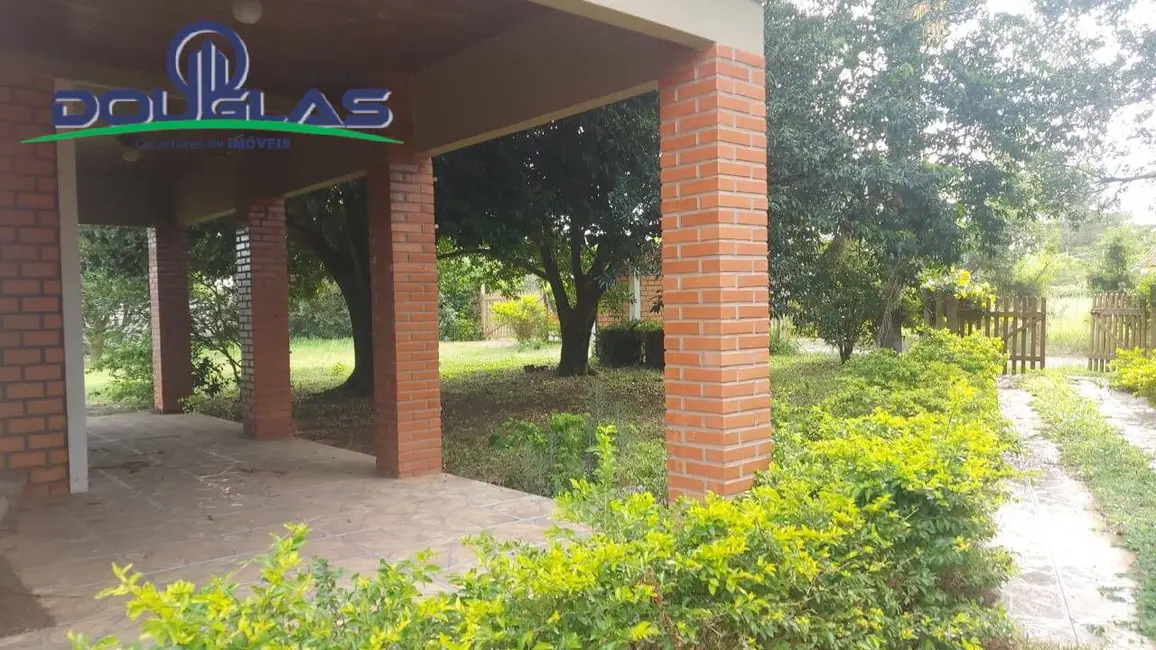 Foto 1 de Casa com 3 quartos à venda, 900m2 em Viamao - RS