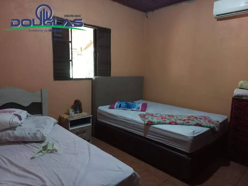 Foto 6 de Casa com 3 quartos à venda, 450m2 em Viamao - RS