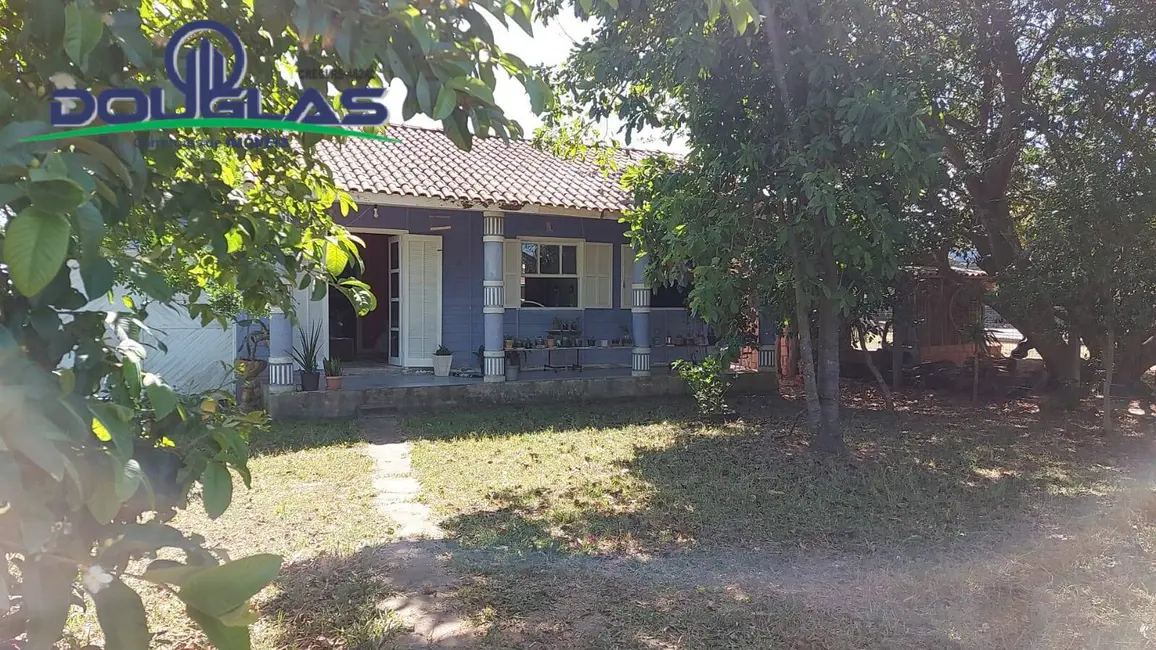 Foto 2 de Casa com 3 quartos à venda, 500m2 em Viamao - RS