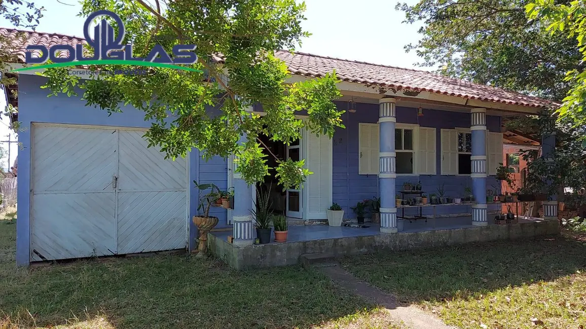 Foto 1 de Casa com 3 quartos à venda, 500m2 em Viamao - RS