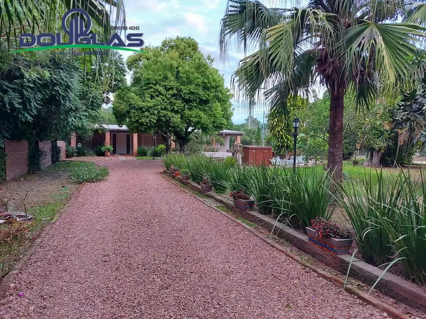 Foto 1 de Casa com 3 quartos à venda, 600m2 em Viamao - RS
