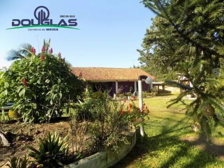 Foto 2 de Casa com 2 quartos à venda, 1800m2 em Viamao - RS