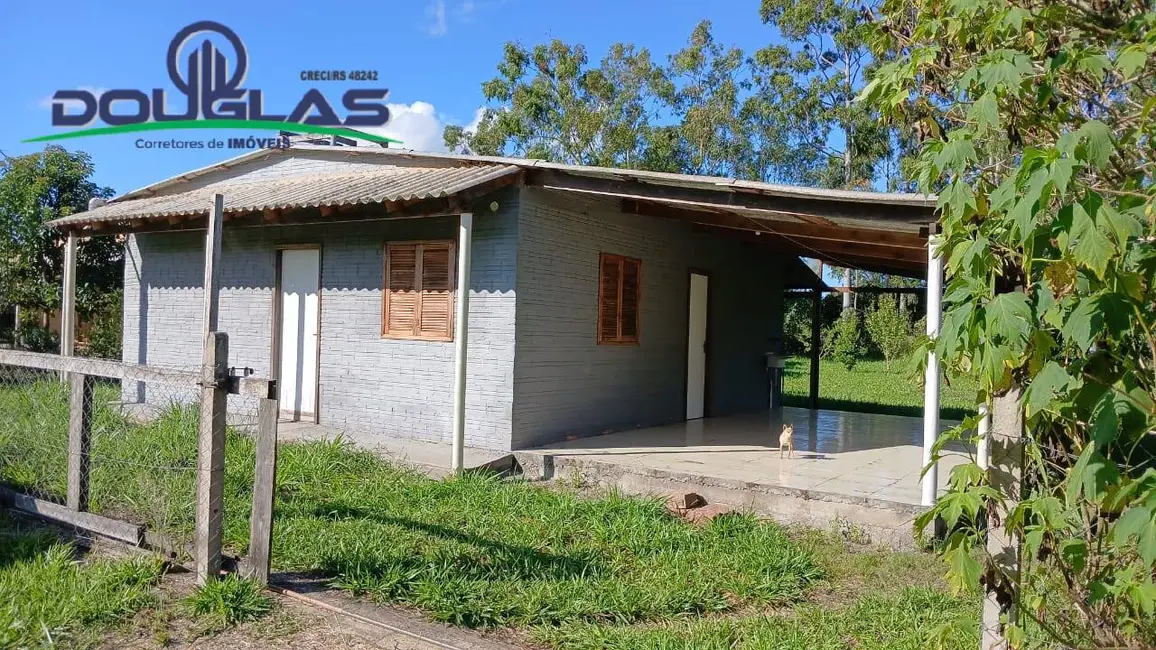 Foto 1 de Casa com 2 quartos à venda em Viamao - RS