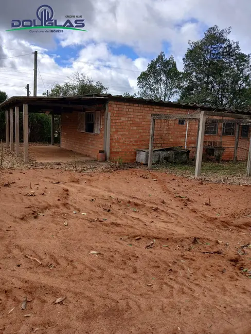 Casa com 2 quartos à venda, 800m2 em Viamao - RS - imagem 4 Foto 4 de Casa com 2 quartos à venda, 800m2 em Viamao - RS
