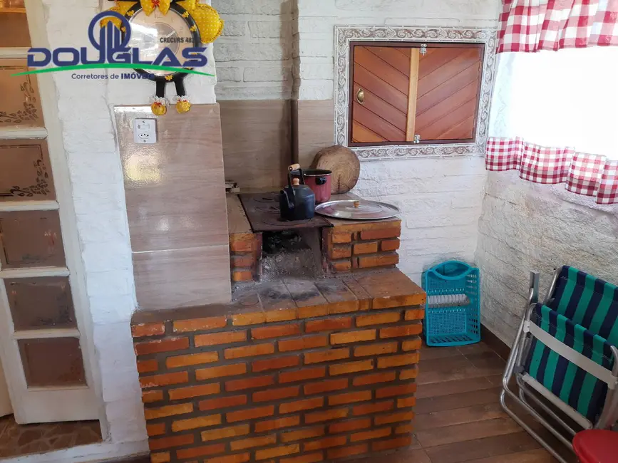 Foto 9 de Casa com 3 quartos à venda e para alugar, 300m2 em Viamao - RS