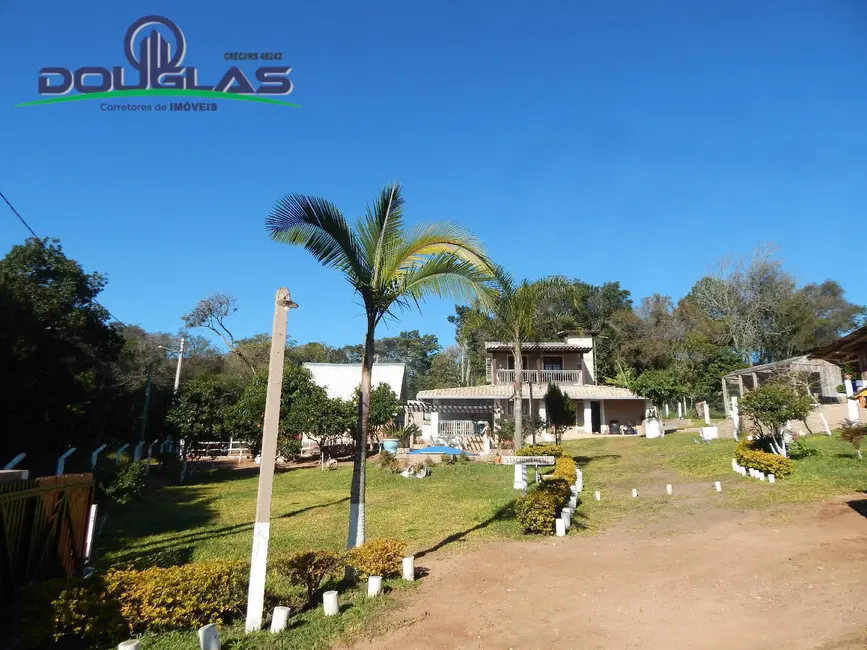 Foto 3 de Casa com 3 quartos à venda e para alugar, 300m2 em Viamao - RS