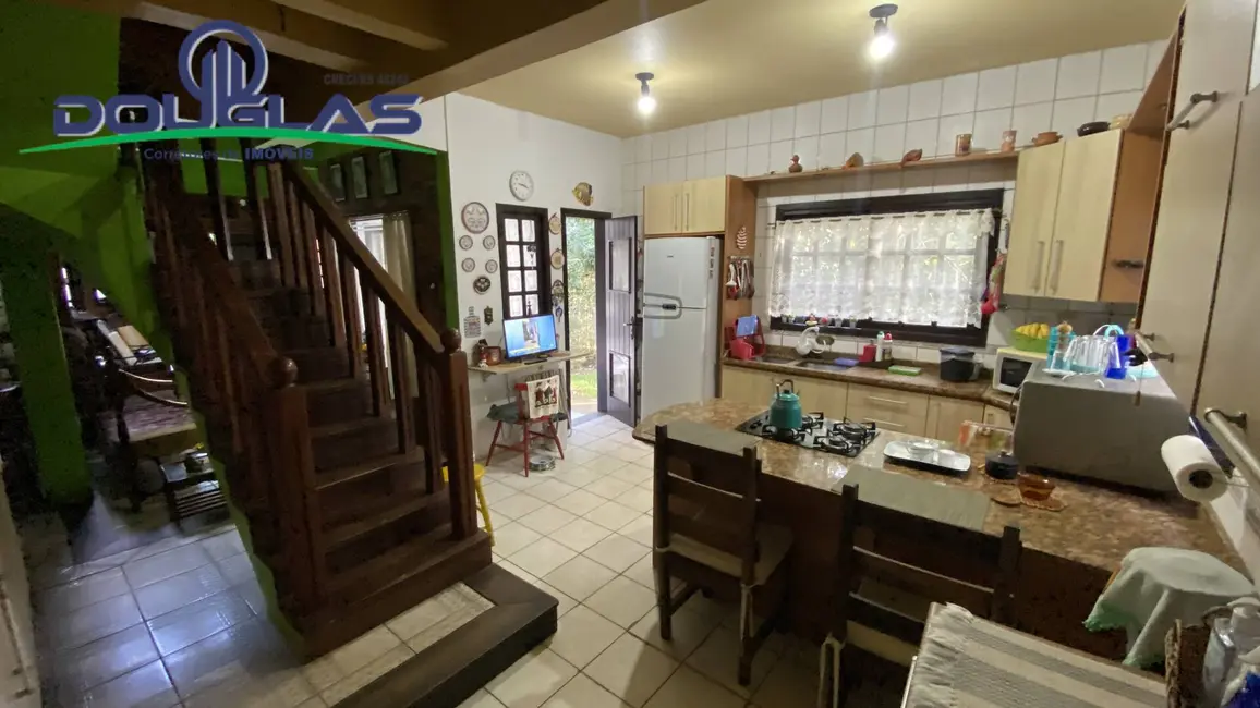 Foto 2 de Casa com 5 quartos à venda em Viamao - RS