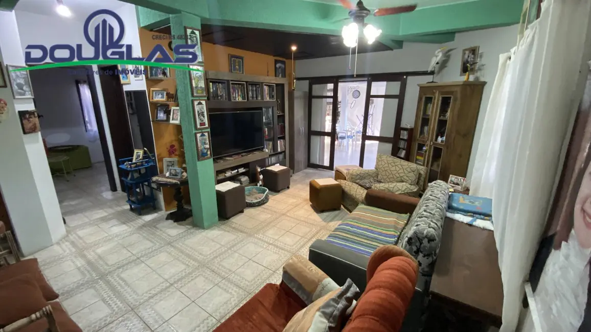 Foto 4 de Casa com 5 quartos à venda em Viamao - RS