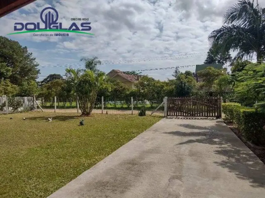 Foto 2 de Casa com 3 quartos à venda, 1206m2 em Viamao - RS