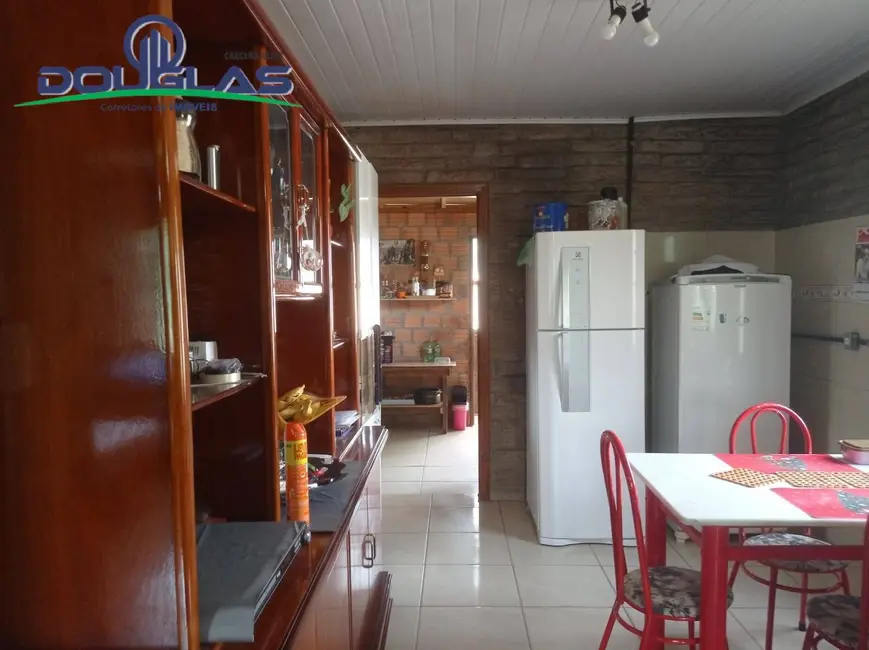 Casa com 2 quartos à venda, 450m2 em Viamao - RS - imagem 4 Foto 4 de Casa com 2 quartos à venda, 450m2 em Viamao - RS
