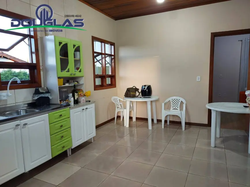 Casa com 2 quartos à venda, 1000m2 em Viamao - RS - imagem 5 Foto 5 de Casa com 2 quartos à venda, 1000m2 em Viamao - RS