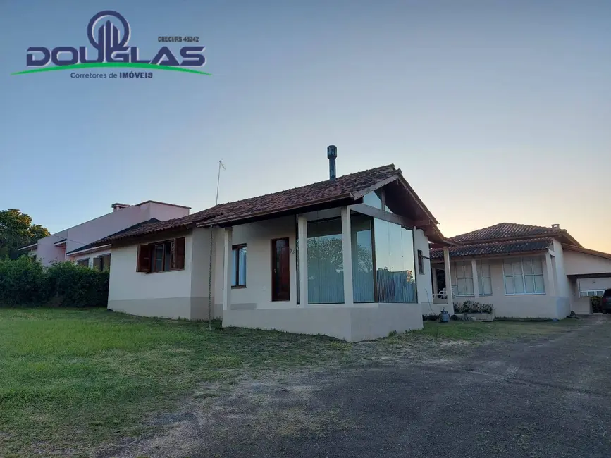 Casa com 2 quartos à venda, 1000m2 em Viamao - RS - imagem 2 Foto 2 de Casa com 2 quartos à venda, 1000m2 em Viamao - RS