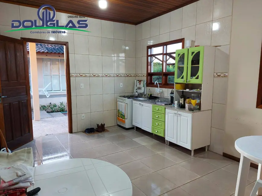 Casa com 2 quartos à venda, 1000m2 em Viamao - RS - imagem 6 Foto 6 de Casa com 2 quartos à venda, 1000m2 em Viamao - RS